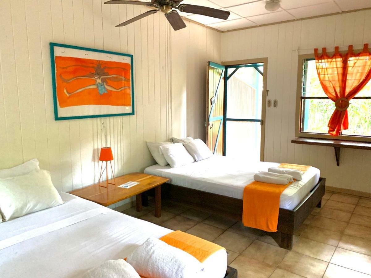 Lapalapa Beachfront Hotel Puerto Viejo de Talamanca Ngoại thất bức ảnh