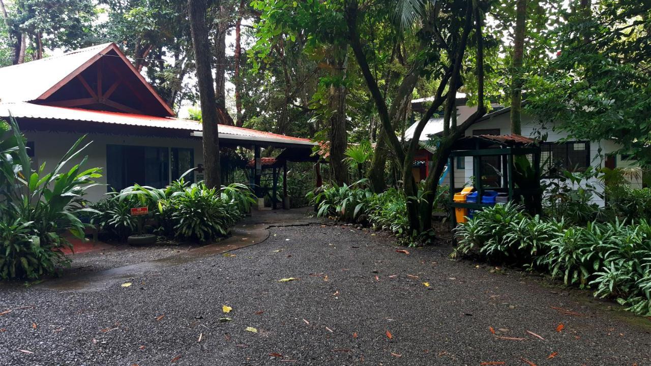 Lapalapa Beachfront Hotel Puerto Viejo de Talamanca Ngoại thất bức ảnh